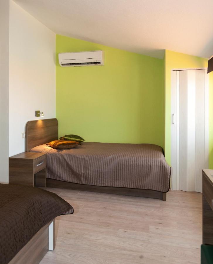 Apartmani Iva Tučepi Exterior foto